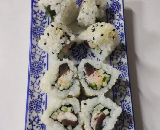 117A.TIGER ROLL POMO - Ρολό τόνο, αγγούρι, καβούρι