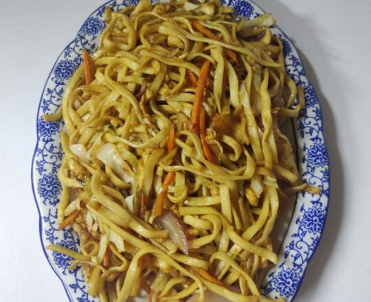 79. Chow mein με λαχανικά