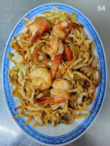 84. Chow mein με γαρίδες